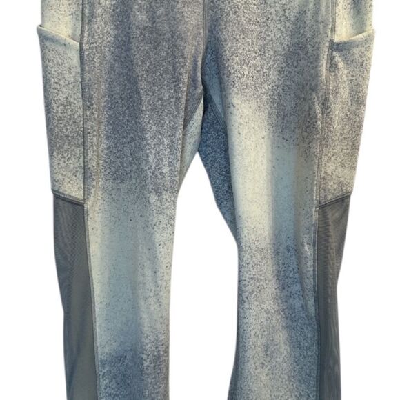 LULULEMON Speed Up Crop Mesh 21" Ocean Spray Gray Cast - Picture 3 of 9